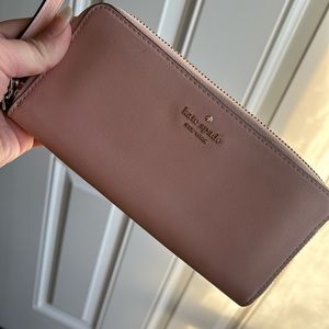 Kate Spade pink wristlet